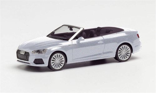 Herpa 038768-002 AUDI A5 CABRIO, CUVÉESILBER METALLIC, H0 