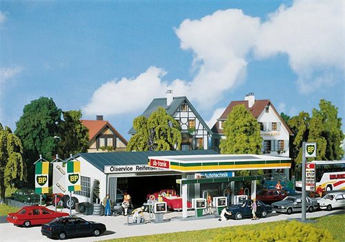 Faller 130345 Tankstelle mit Werkstatt BP H0