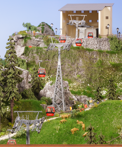 Brawa 6342 Seilbahn mit 8 Gondeln, H0