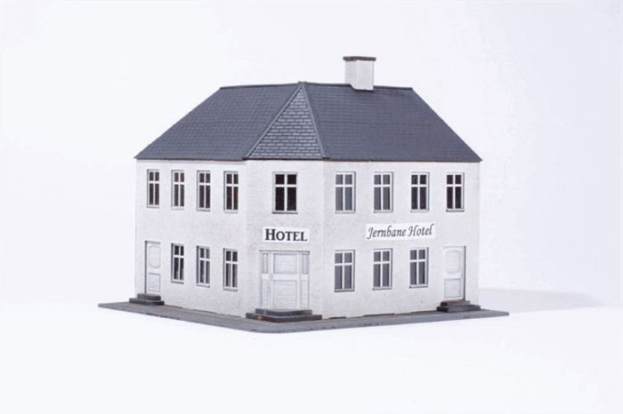 Hobbytrade 87202 Eckhaus mit Hotel, H0