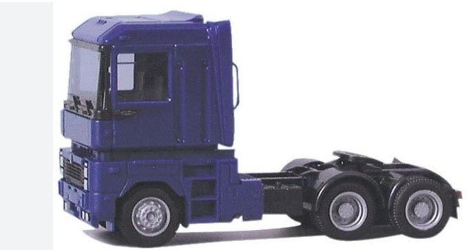 AWM 6709.81 Renault Magnum, blau